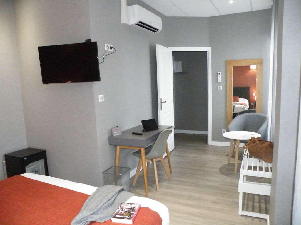 Brit Hotel Roanne - Le Grand Hotel Room photo